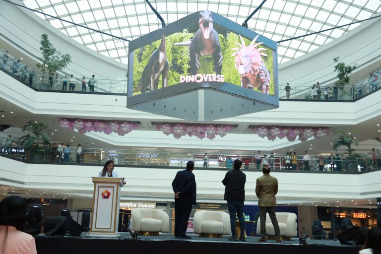 The Future Outdoor Advertising – 3D Screen Without 3D Glasses